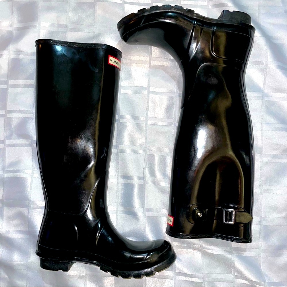 Hunter tall rain boots 8